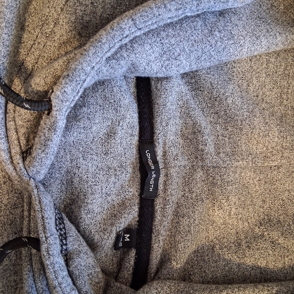 Chicago Bulls Long Length Gray Hooded Sweatshirt. Mens Size Medium - Picture 5 of 6